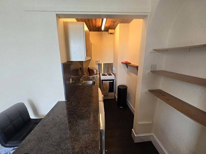 1 Bedroom Flat To Rent In Holland Street, Aberdeen, AB25