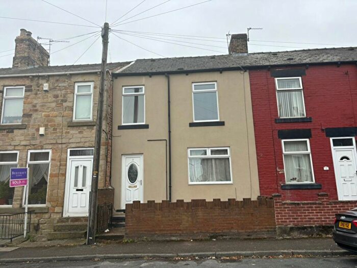 3 Bedroom Terraced House To Rent In Blythe Street, Wombwell, S73