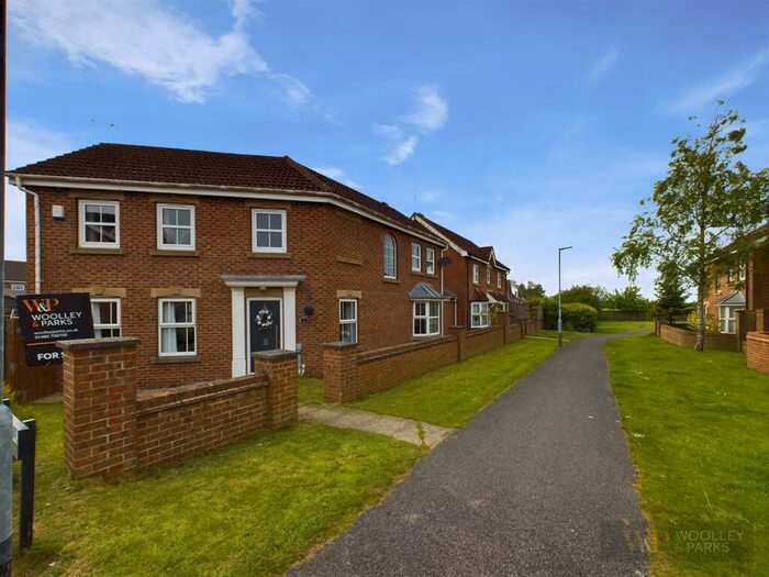 4 Bedroom Link Detached House For Sale In Orchard Way, Long Riston, Hull, HU11