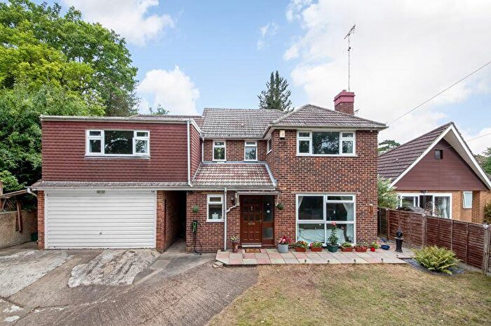 5 Bedroom Property To Rent In The Vale, Coulsdon, CR5