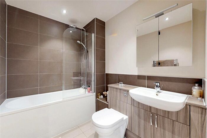 2 Bedroom Flat To Rent In Baldwin House, HA1