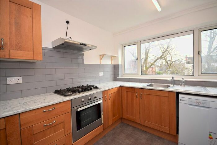 2 Bedroom Flat To Rent In Flat, St. James Drive, Horsforth, Leeds, LS18