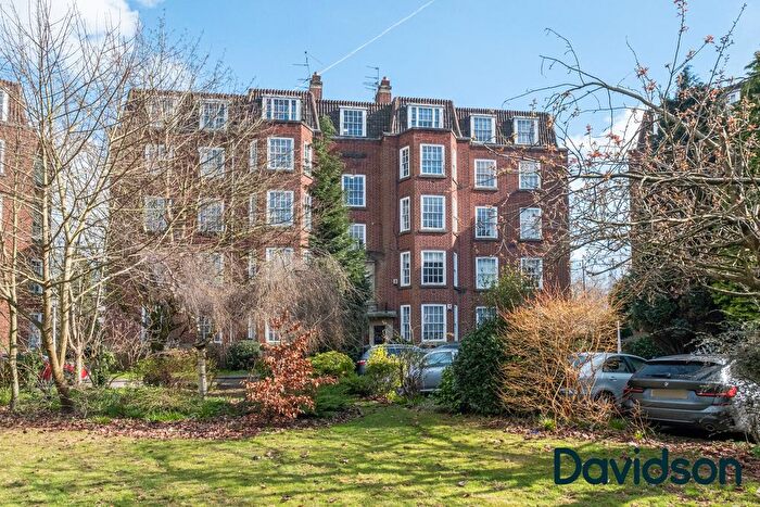 3 Bedroom Flat For Sale In Kenilworth Court, Hagley Road, Edgbaston, B16