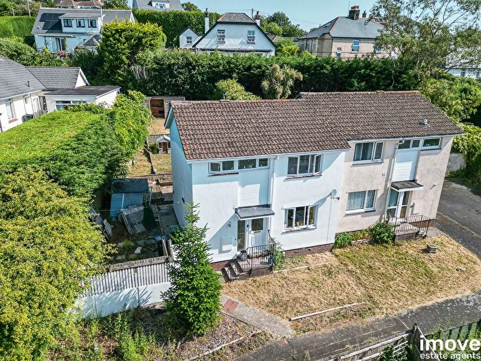 3 Bedroom Semi Detached House For Sale In Roberts Way, Newton Abbot, TQ12