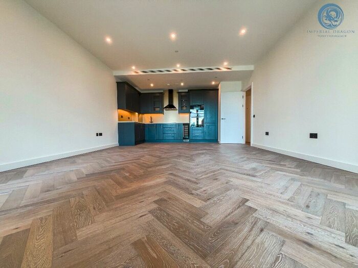 2 Bedroom Flat To Rent In Merino Gardens, London, E1W