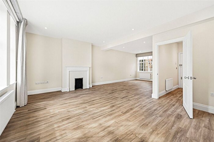 2 Bedroom Flat To Rent In Kings Road, London, SW3