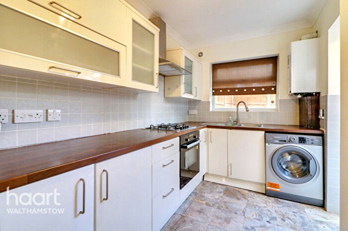 2 Bedroom Terraced House For Sale In Goldsmith Road, Walthamstow, E17