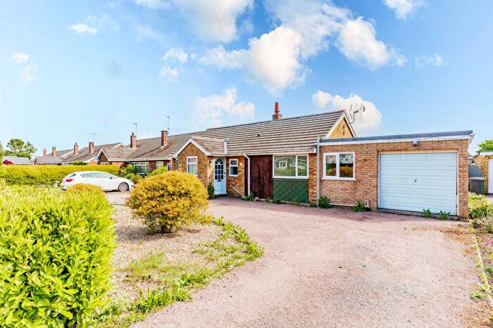 3 Bedroom Detached Bungalow For Sale In Fletcher Close, Tunstead, NR12
