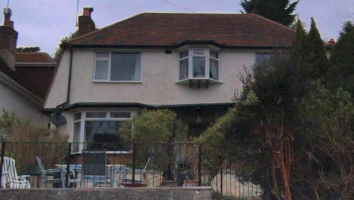 3 Bedroom Detached House To Rent In Glen Road, Lower Parkstone, Poole, BH14