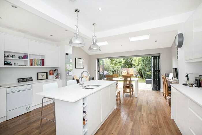 4 Bedroom House To Rent In Loxton Road, Forest Hill, London, SE23