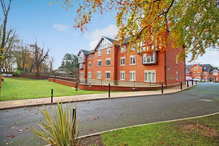 2 Bedroom Apartment To Rent In Orchard Court, Bury, BL9
