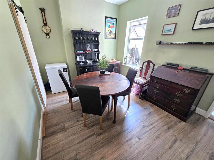 3 Bedroom Terraced House For Sale In Admiralty Road, Great Yarmouth, NR30