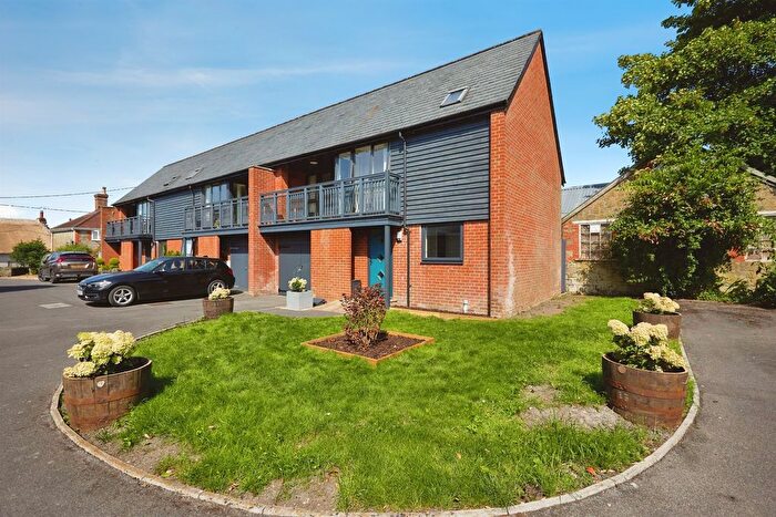 2 Bedroom End Of Terrace House For Sale In Victoria Mews, Shaftesbury, SP7