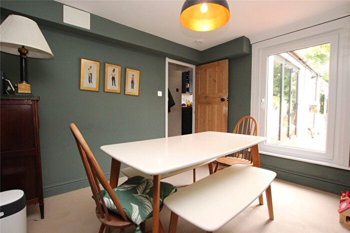 3 Bedroom Terraced House For Sale In Bramblebury Road, London, SE18