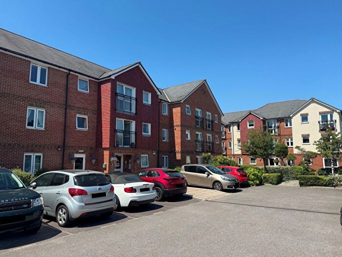 1 Bedroom Flat For Sale In Flat, Laurel Court, Stanley Road, Cheriton, Folkestone, Kent, CT19