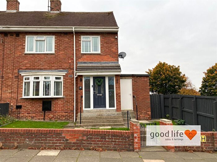 3 Bedroom Semi-Detached House For Sale In Southend Road, Springwell, Sunderland, SR3