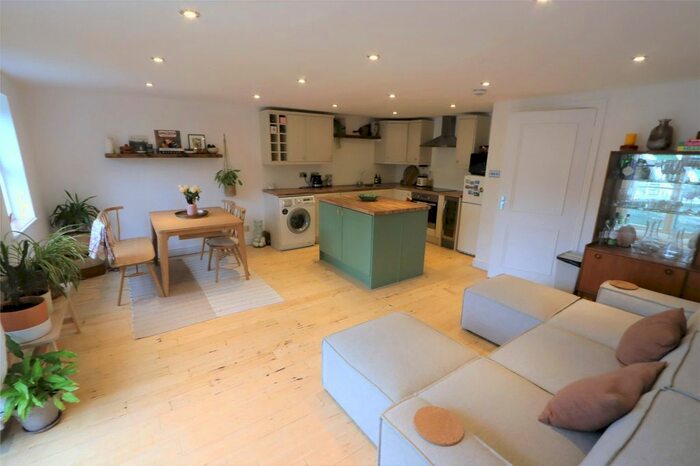 2 Bedroom Flat To Rent In Slate Wharf, Manchester, Greater Manchester, M15