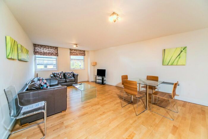 2 Bedroom Flat To Rent In London Street, Reading, RG1