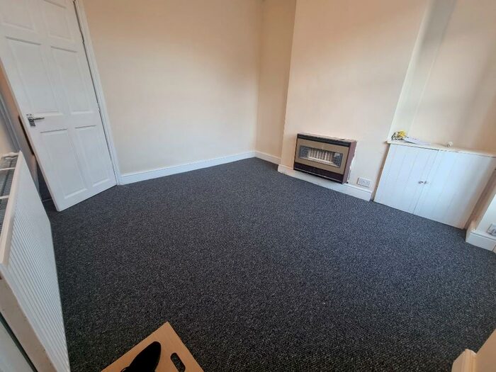 2 Bedroom Terraced House To Rent In Parkhill Road, Smethwick, West Midlands, B67