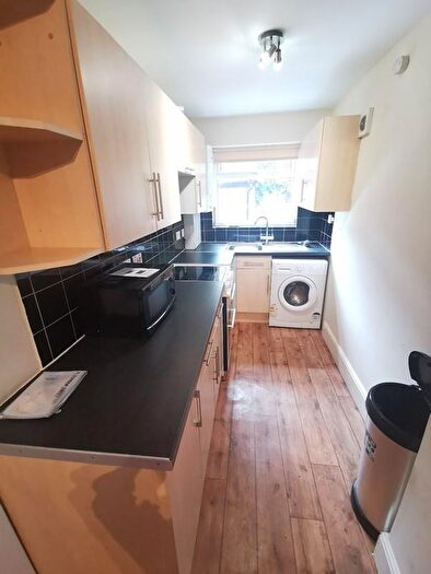 5 Bedroom Terraced House To Rent In Pomona Street, S11