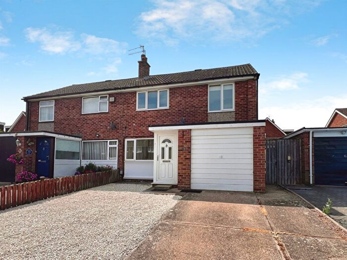 3 Bedroom Semi Detached House For Sale In Glebe Road, Stratford-Upon-Avon, CV37