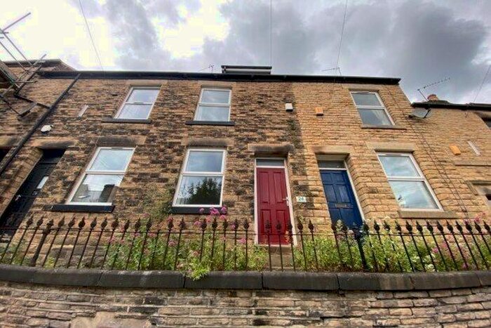 2 Bedroom Terraced House To Rent In Beehive Road, Sheffield, S10