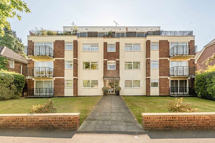 2 Bedroom Flat To Rent In Holden Road, North Finchley, N12