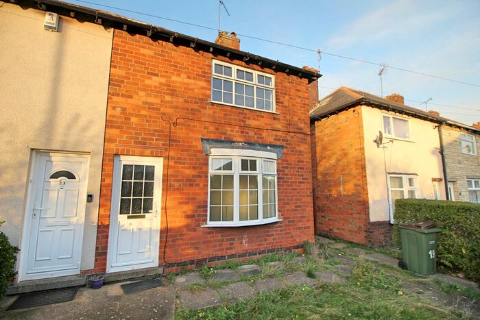 2 Bedroom Town House To Rent In Cromford Avenue, South Wigston, Leicester, LE18