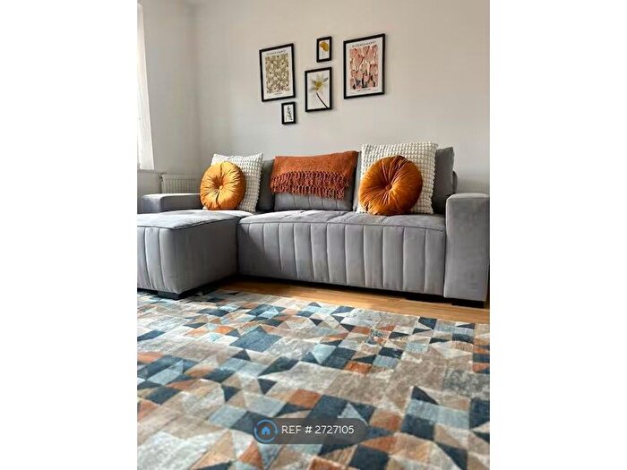 2 Bedroom Semi-Detached House To Rent In Watkin Road, Leicester, LE2