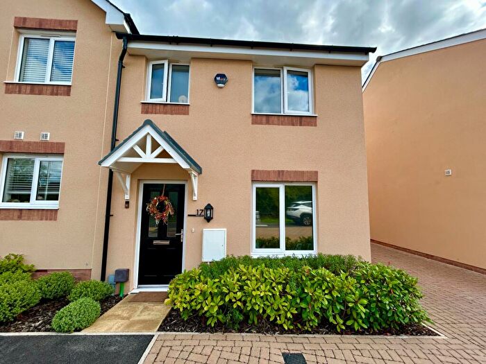 3 Bedroom Semi Detached House For Sale In Horse Field, Cranbrook, EX5