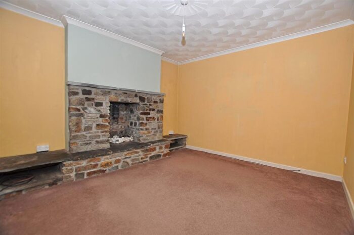 4 Bedroom Detached House For Sale In Tenby Road, St. Clears, Carmarthen, SA33