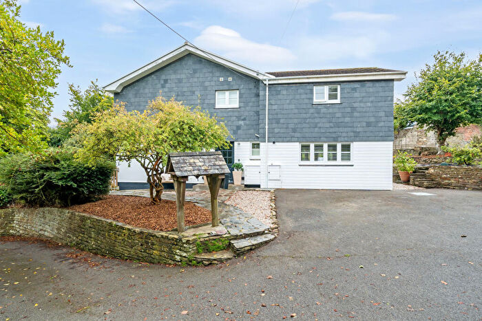 5 Bedroom Detached House To Rent In Little Petherick, PL27