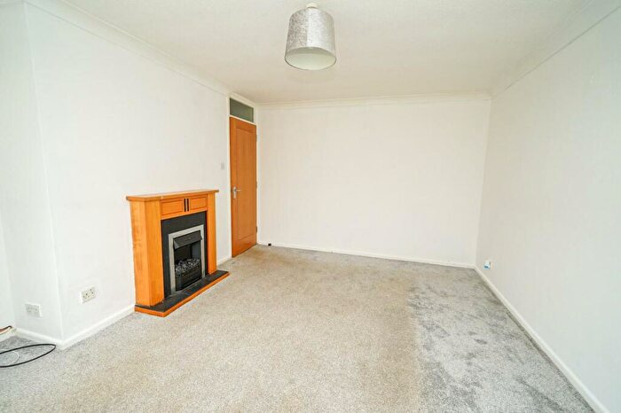 2 Bedroom Flat For Sale In Clarence Road, Leighton Buzzard, LU7