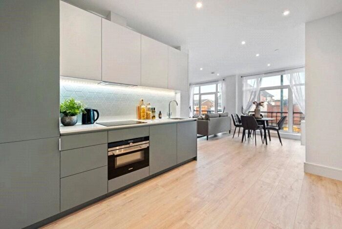 Studio To Rent In Pyrcroft Road, Chertsey, Surrey, KT16