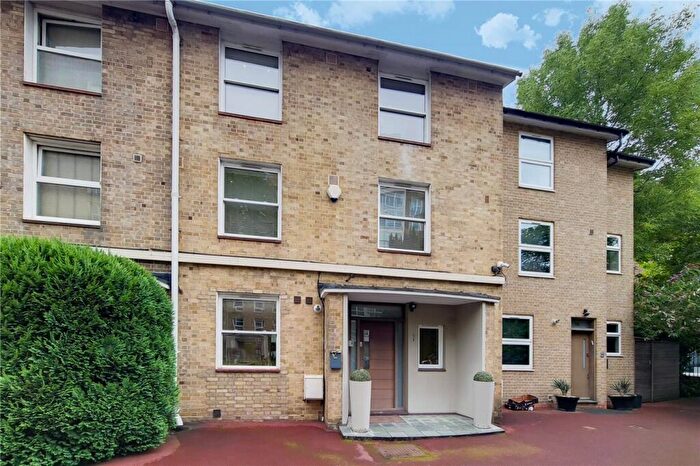 4 Bedroom House To Rent In Court Close, St John's Wood Park, St John's Wood, London, NW8