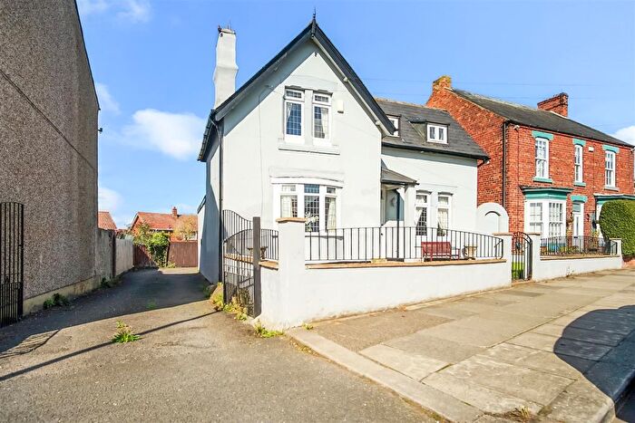 3 Bedroom Detached House For Sale In Stockton Road, Darlington, DL1