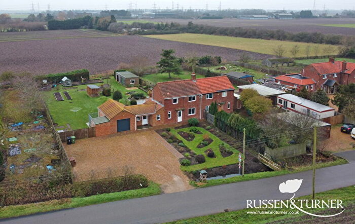 3 Bedroom Semi-Detached House For Sale In Marsh Road, Walpole St Andrew, PE14