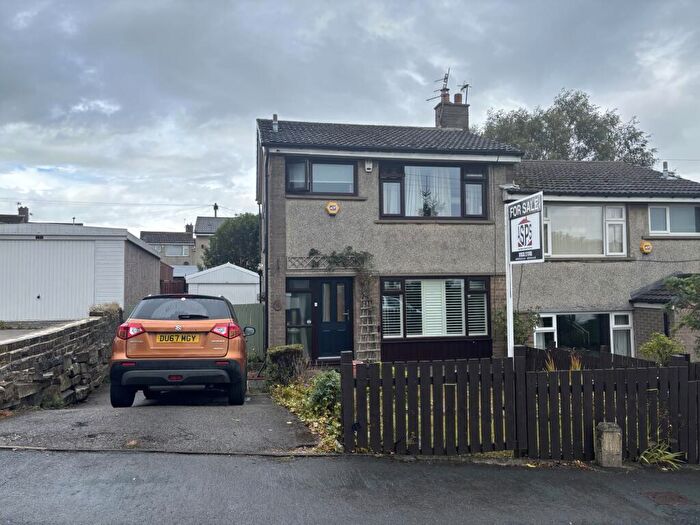 3 Bedroom Semi-Detached House For Sale In North View, Wilsden, Bingley, Bradford, BD15