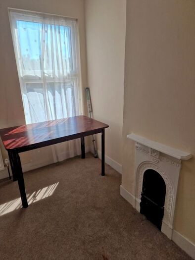 2 Bedroom Terraced House To Rent In Sandhurst Road, Bedford, MK42