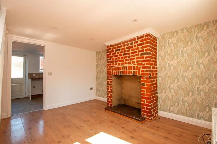 2 Bedroom Terraced House To Rent In Abbey Road, Bradwell Village, MK13