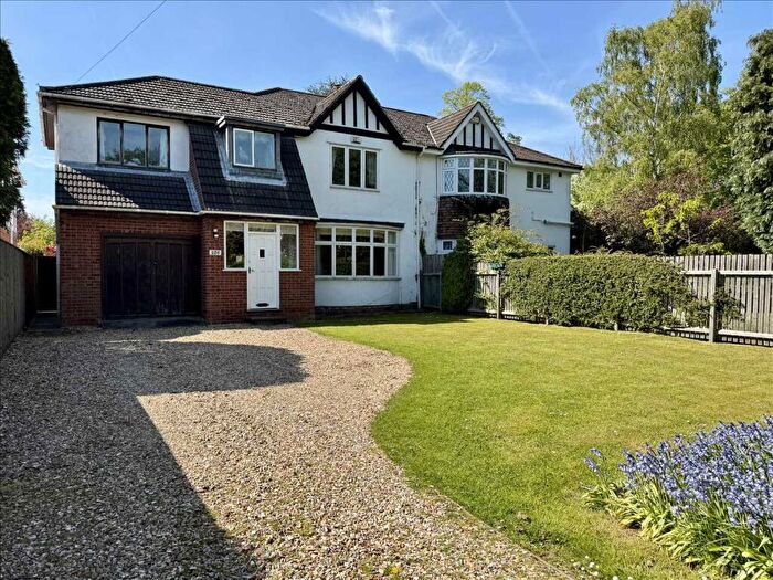 4 Bedroom Semi-Detached House For Sale In Scartho Road, Scartho, Grimsby, DN33