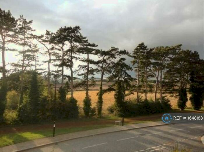 2 Bedroom Flat To Rent In St. Crispin Drive, Northampton, NN5