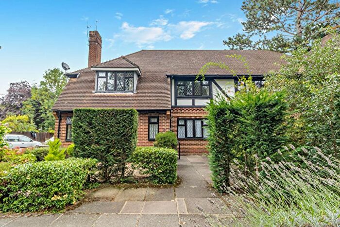 2 Bedroom Flat To Rent In Elm Park Road, HA5