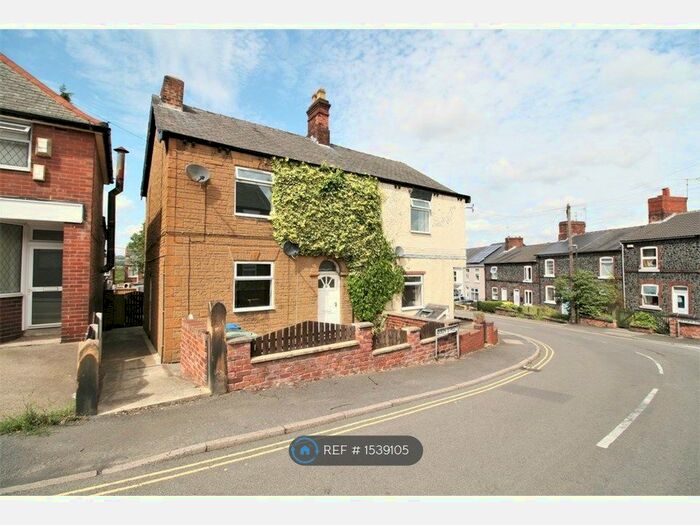 3 Bedroom Flat To Rent In Queen Street, Brimington, Chesterfield, S43