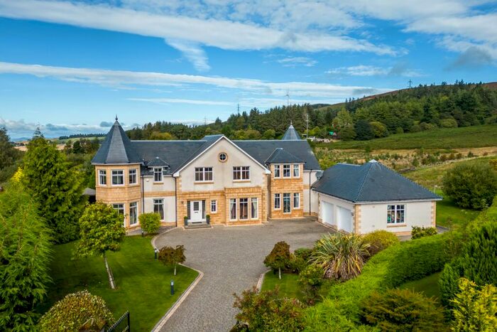 5 Bedroom Detached House For Sale In Braeside, Auchterhouse, Dundee, DD3