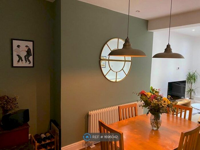 3 Bedroom Terraced House To Rent In Napier Road, London, E11