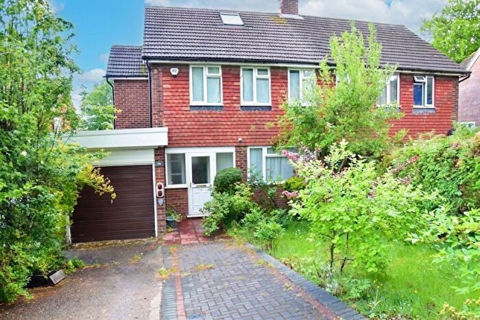 5 Bedroom Semi-Detached House For Sale In Deeds Grove, High Wycombe, HP12