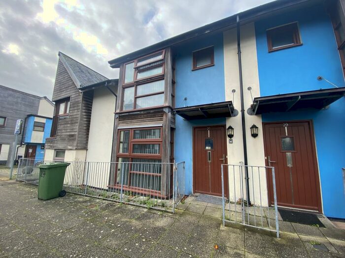 3 Bedroom Terraced House To Rent In Queen Street, Plymouth, PL1