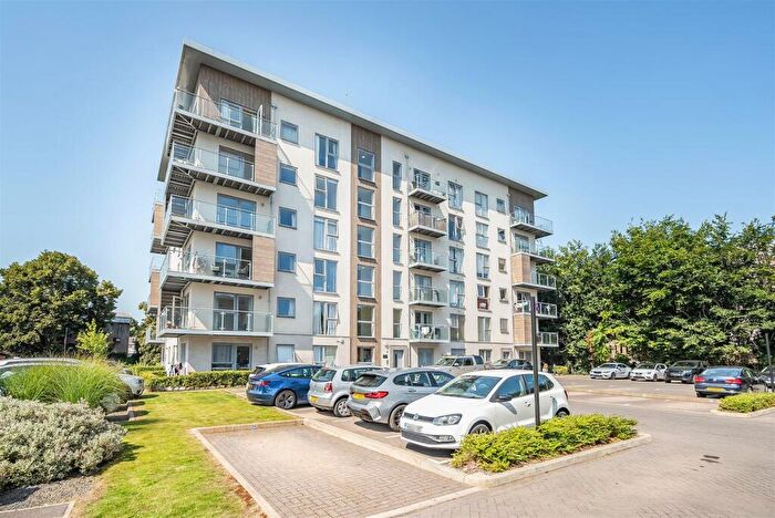 2 Bedroom Apartment To Rent In Wallingford Way, Maidenhead, SL6
