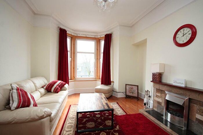 3 Bedroom Flat To Rent In Leslie Road, Hilton, Aberdeen, AB24